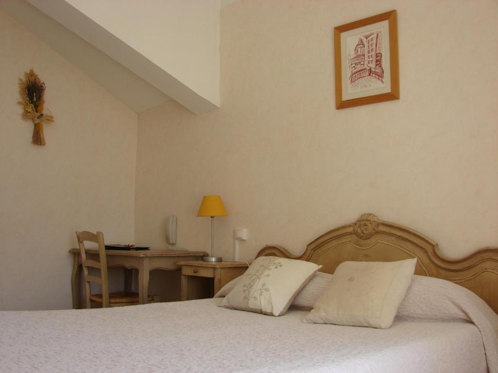 Hotel Le Siecle Mazan Bagian luar foto